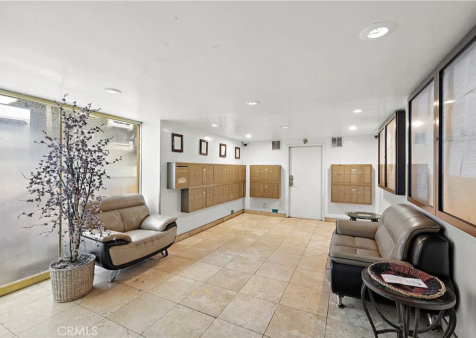 335 Cedar Ave #315