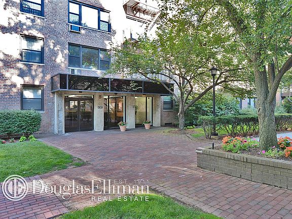 2nd image of 5 Birchwood Ct APT 3C