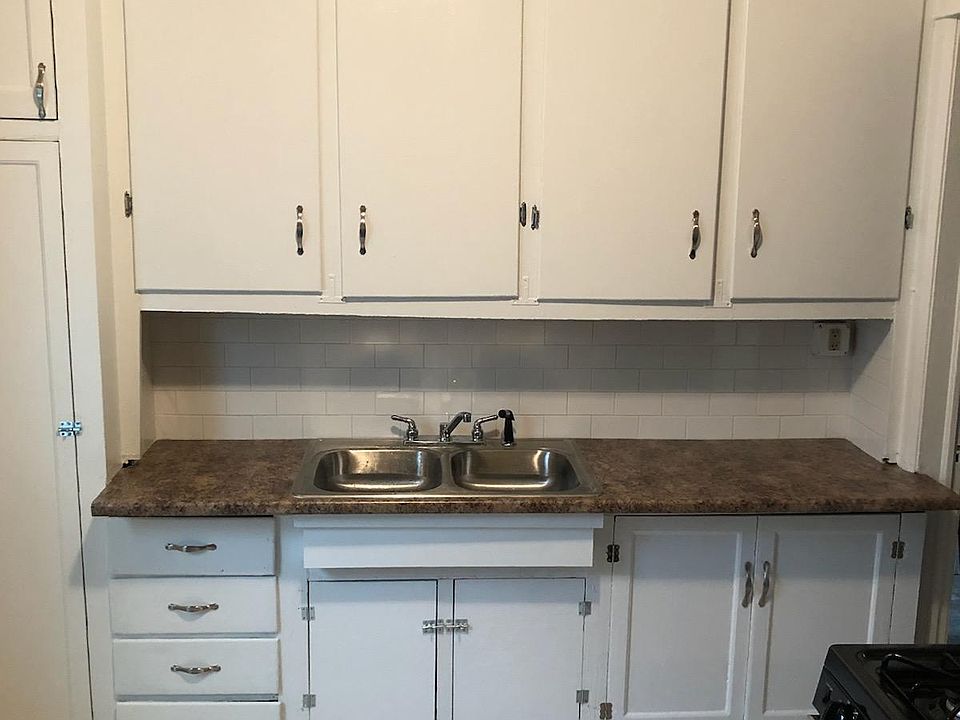 1st image of 83 Parkwood Ave APT 1