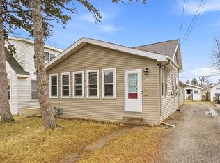 613 Shawano Ave, Oshkosh, WI 54901