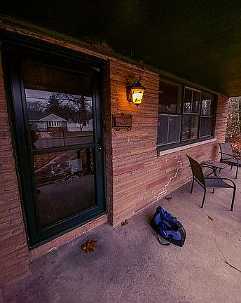 2nd image of 340 Lexington Ave
