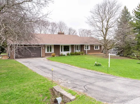 3 Field Crest Rd, Caledon, ON L7C 1H4