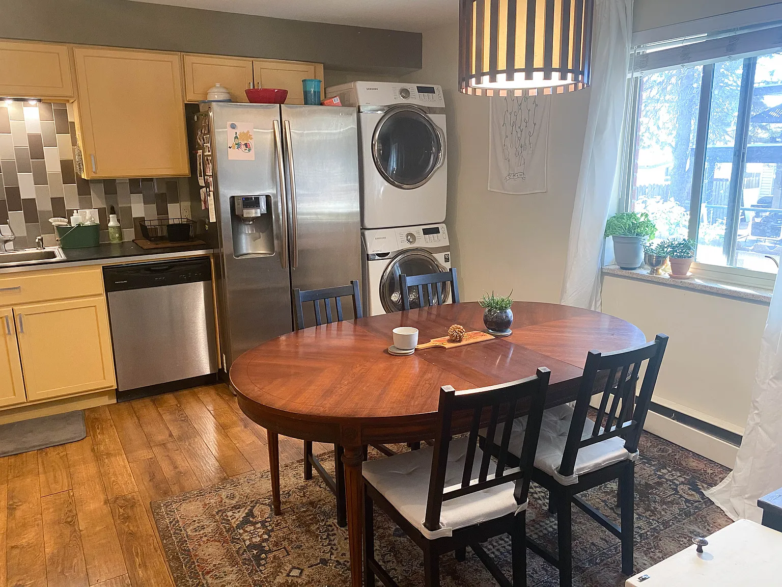 2 bed, 1015 sqft, $2,100 — Photo 2