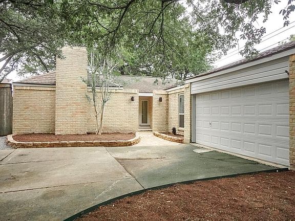 4th image of 2315 Silver Sage Dr