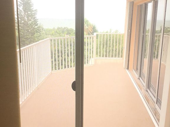 5th image of 7432 Sunshine Skyway Ln S APT 704