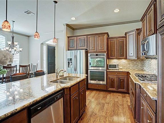 4th image of 15007 Glen Heather Dr