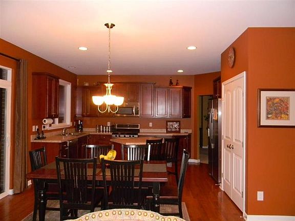 5th image of 3876 Deertrail Dr