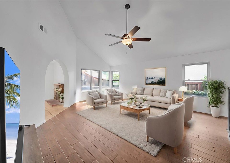 1st image of 45307 Esmerado Ct