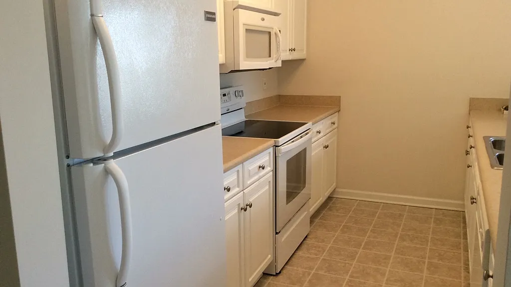 4E697C5EF6DD4E20BD8EC4A4E5BB0AB3_02222018 - 4853 Meadowsweet Dr #9