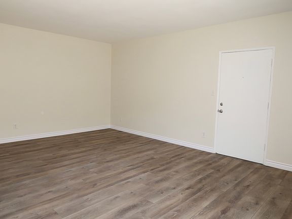 2nd image of 511 Montana Ave APT 3