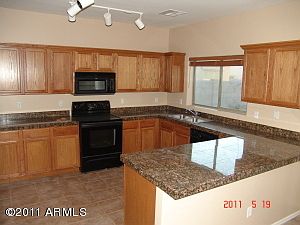 5th image of 45532 W Tulip Ln