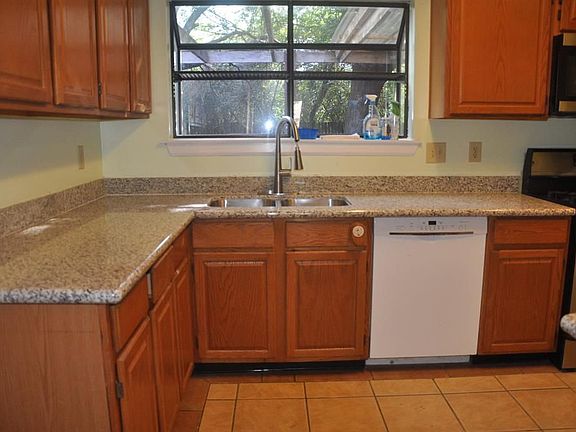 5th image of 14506 Oak Chase Dr