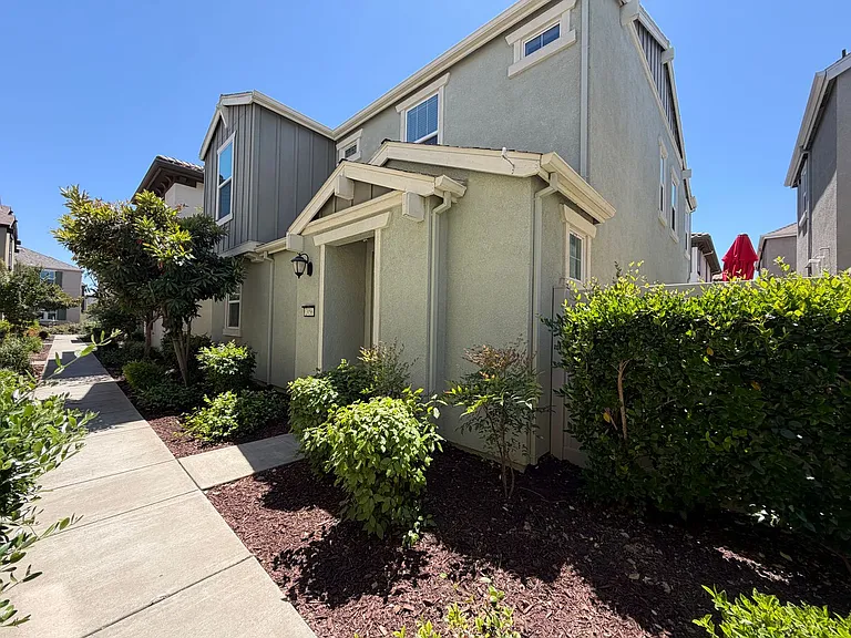 2056 Honey Church Pl — Photo 2