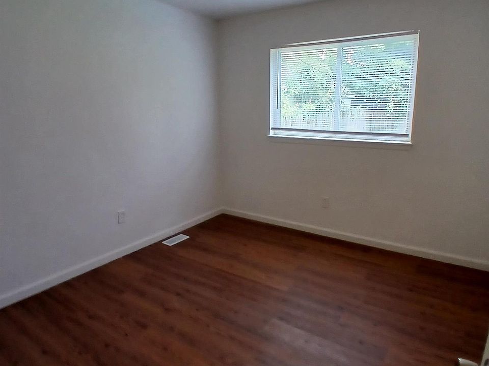 7559 Paige Ave, photo 10