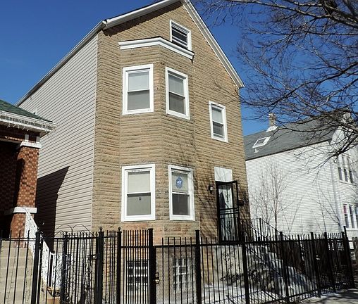 2nd image of 5308 S Damen Ave