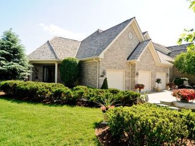 22077 W Vernon Ridge Dr, Mundelein, IL, 60060