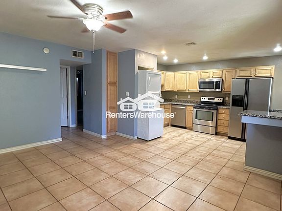 4th image of 12440 N 20th St APT 226