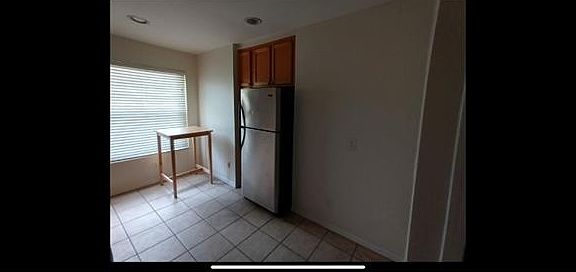 3rd image of 2943 Saint Johns Ave
