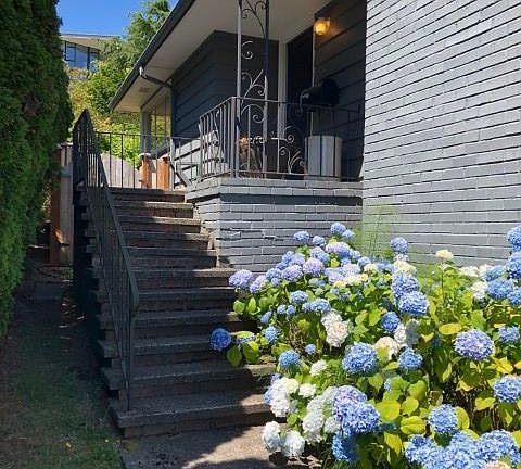 4th image of 7127 58th Ave NE