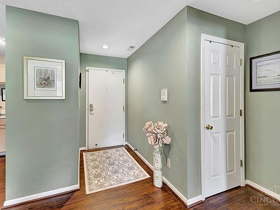 4th image of 4350 Regency Ridge Ct APT 208