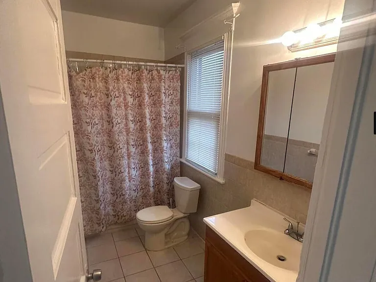 104 Welton St #1 — Photo 11