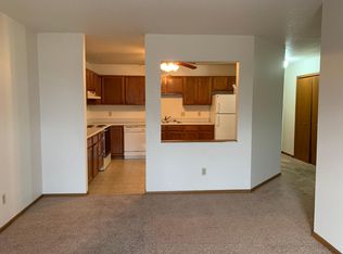 929 Page Dr S #303, Fargo, ND 58103