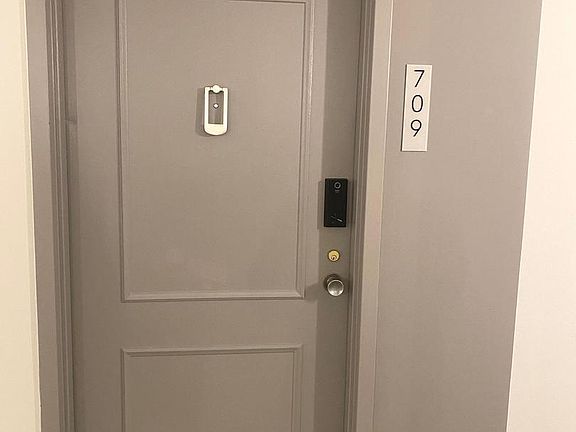 4th image of 118 Monroe St APT 709