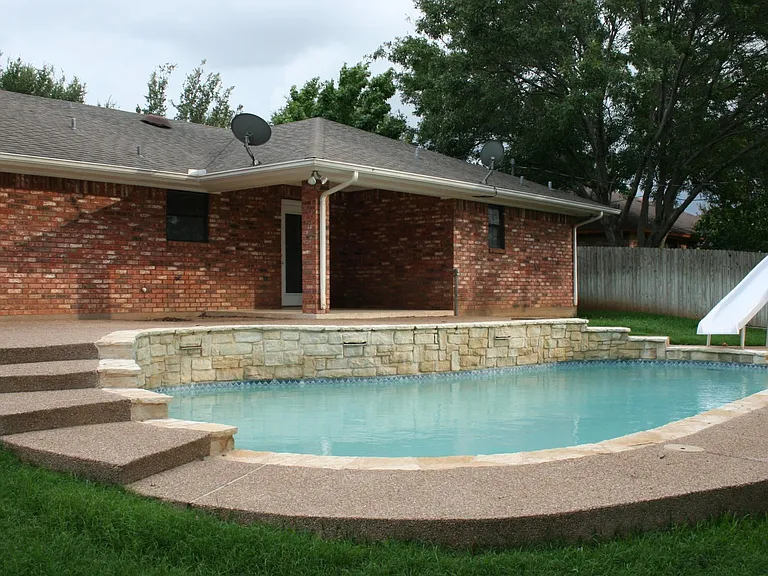 1109 W Lingleville Rd — Photo 2