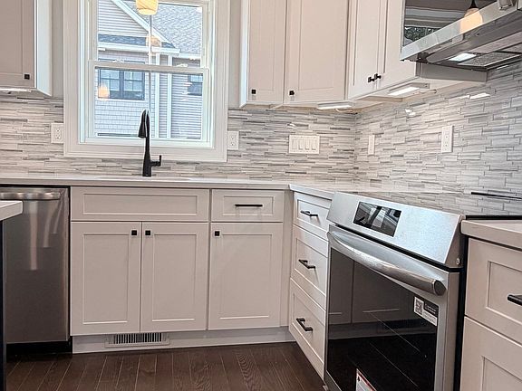 2nd image of 9 Acton Rd #6