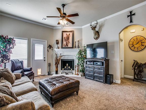 5th image of 1416 Lauren Creek Ln
