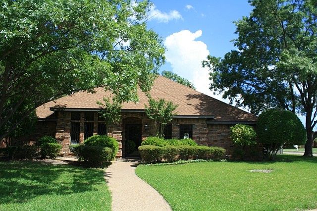 1st image of 1118 Chimneyrock Trl
