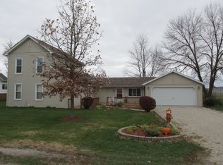 31608 N 1250 East Rd, Blackstone, IL 61313
