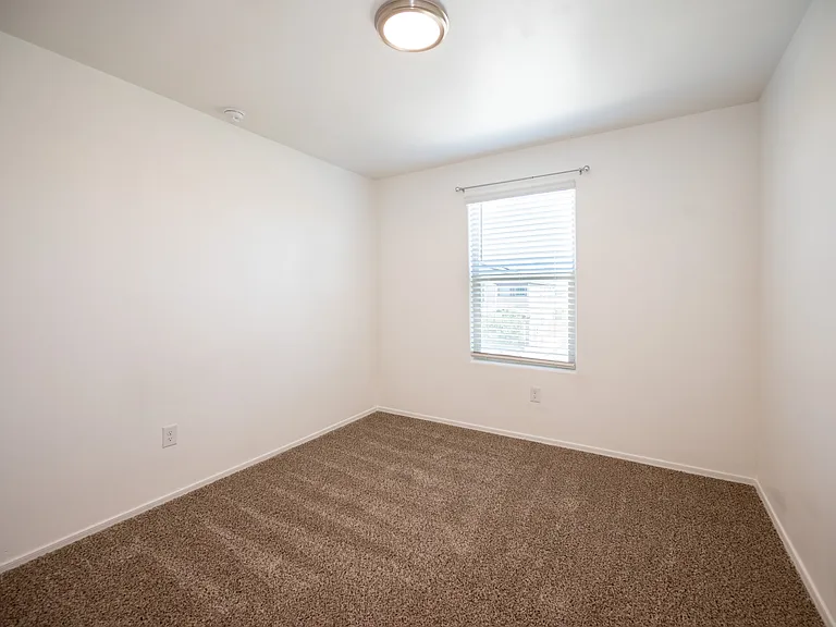 2580 E Calle Palta — Photo 25