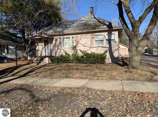812 2nd Ave, Cadillac, MI 49601