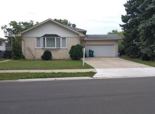 212 S Hale St, Addison, IL 60101