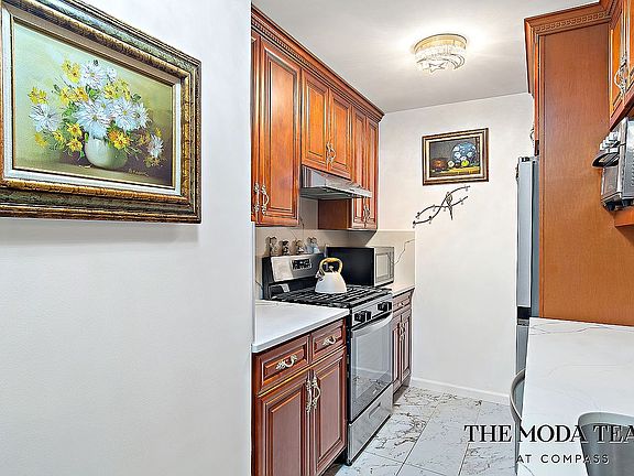 4th image of 3333 Henry Hudson Pkwy APT 1G
