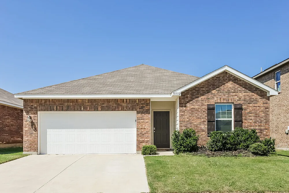 3 bed, 2.0 bath, 1589 sqft, $1,925 — Photo 1