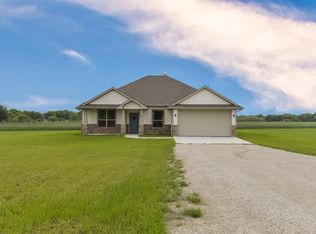 138 Zmolek Rd, Ennis, TX 75119