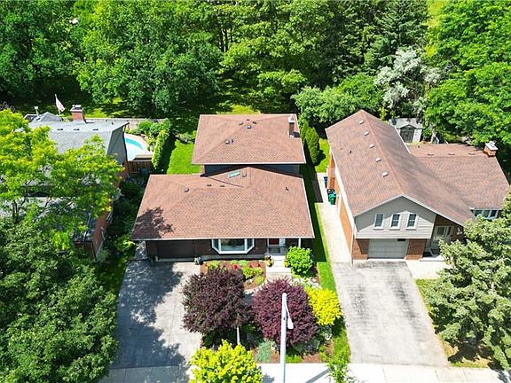 2nd image of 93 Briargate Dr