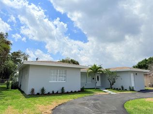 3540 SW 3rd St, Fort Lauderdale, FL 33312