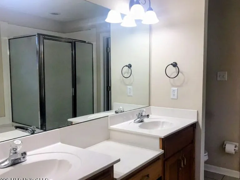 4830 Trolley Ln — Photo 1