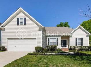 2615 Billings Park Dr, Charlotte, NC 28213