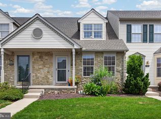 405 Cobblestone Ln, Lancaster, PA 17601