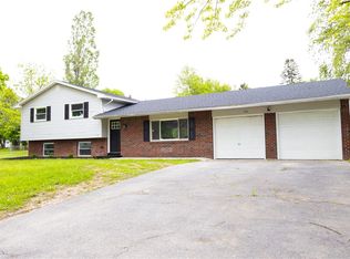 136 Nevins Rd, Henrietta, NY 14467