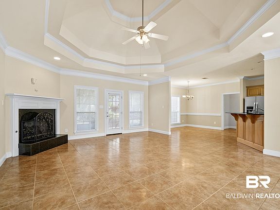 5th image of 19378 Fairfax Dr
