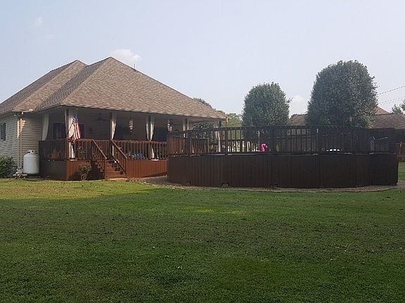 3rd image of 81 Nicholas Ln
