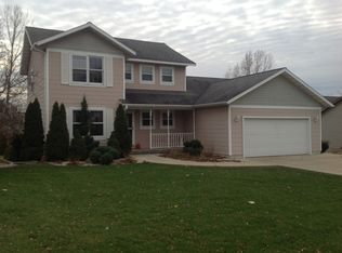 230 Meadow Ct, Jefferson, WI 53549