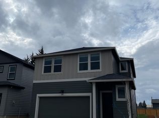 491 Greencrest 5 St NE, Salem, OR 97301