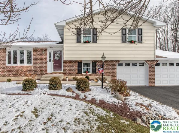 1222 Debby Ct, Danielsville, PA 18038