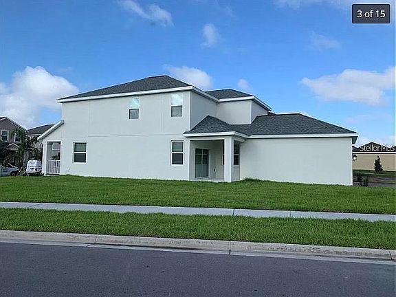 3rd image of 11191 Longleaf Woods Dr